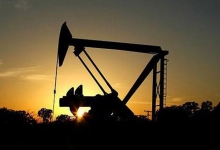 Нефть дорожает и завершает ростом третью неделю подряд
