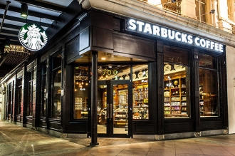 Американка хочет отсудить у Starbucks $5 млн за лед в напитках