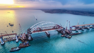 Рекорд Керченской переправы побил Крымский мост 