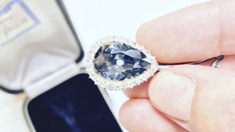 В Женеве с молотка ушел уникальный синий бриллиант 