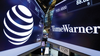 Слияние компаний AT&T и Time Warner за $85 млрд одобрил суд в США 